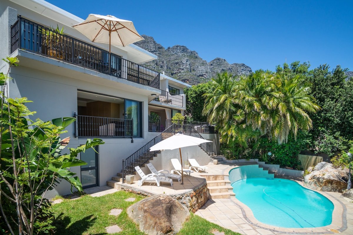 Table Mountain Home with Ocean View gallery image 3