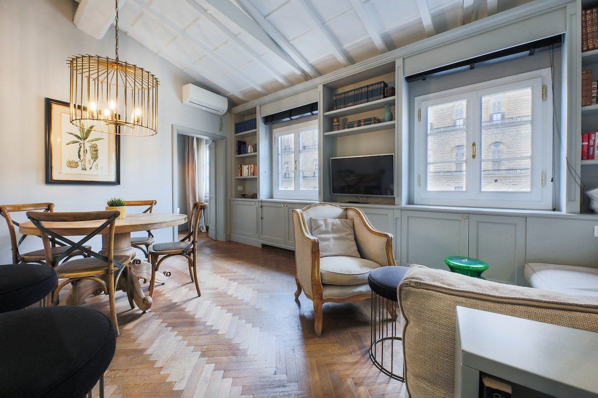 Pitti 8 with amazing view gallery image 2