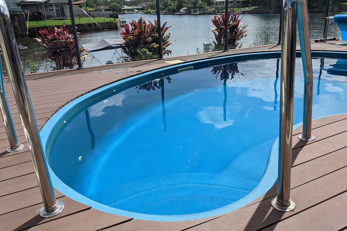 Grand Riviera Forster- waterfront, pool, wharf gallery image 4