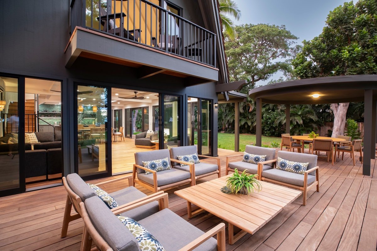 Beachfront Hui Pu w/ Gardens gallery image 3