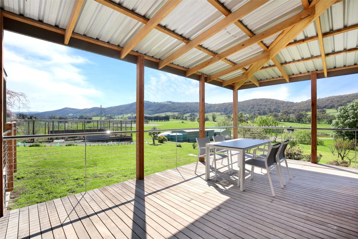 Red Oak Unit, Belaradah on Stefani Estate Vineyard