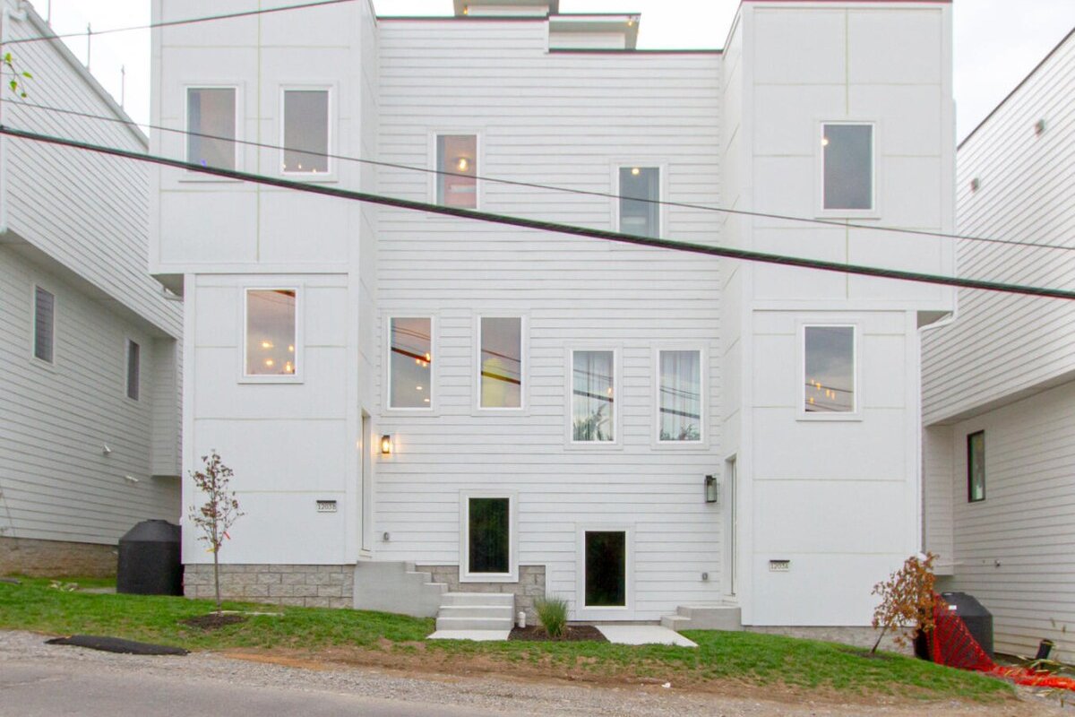 The Ultimate Hip-Hop Haven | Rooftop Patio gallery image 3