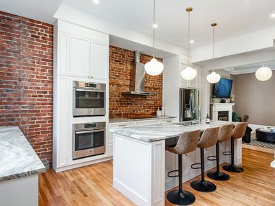 NYC Style Townhouse in Heart of Montreal