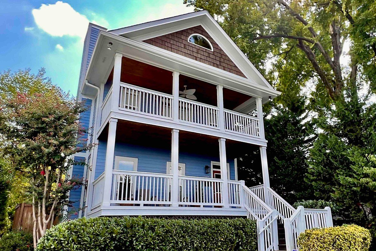 Nashville’s #1 View • Minutes to Broadway gallery image 3