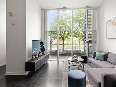 Luxury 4BR Home | King Bed| Sleeps 12 w/ Parking!