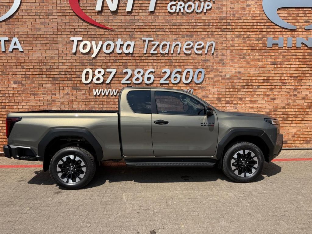TOYOTA HILUX 2.8 GD-6 RB RAIDER X 4X4 A T P U XTRA CAB for Sale in South Africa