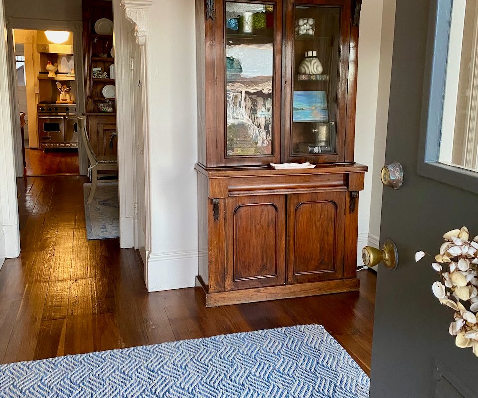 Charming Cottage Steps to Ocean! gallery image 5