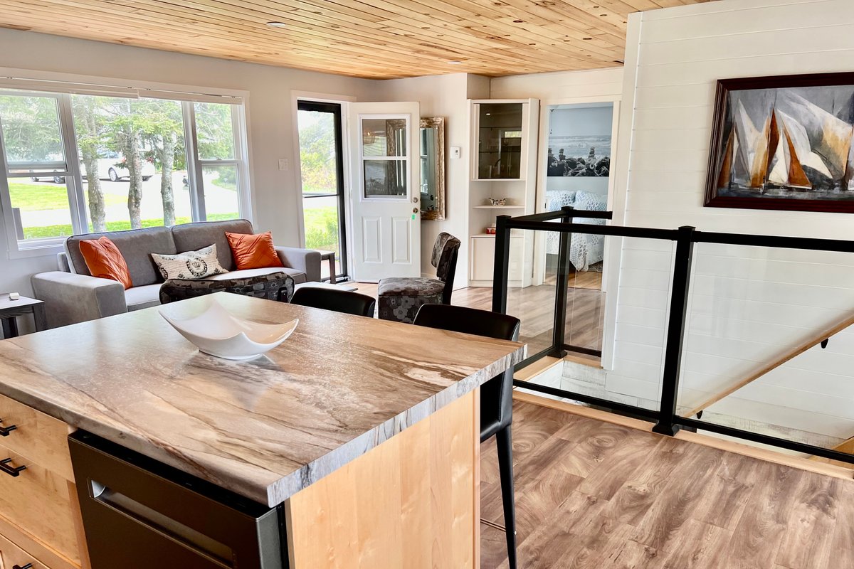 Welcome to Seagrape Cottage