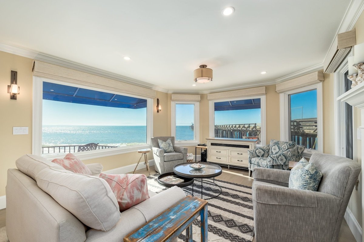 Pink Venetian (Upper Unit) gallery image 5