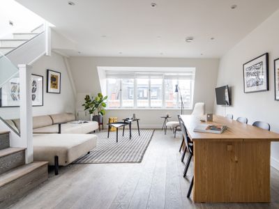 Leicester Square 3BR Penthouse