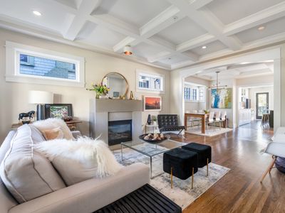 Bright Beautiful 3-Bedroom Duplex in Kitsilano