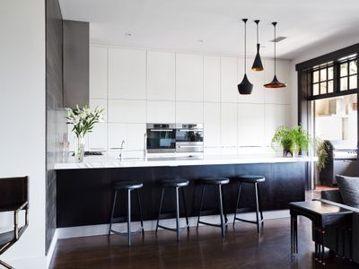 St Kilda Beachfront Penthouse