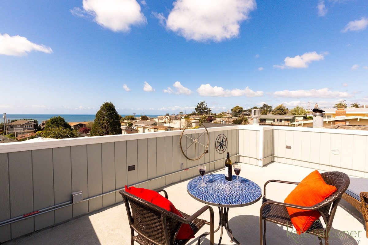 Remodeled Beach House w/Roof Top & Deck Ocean View gallery image 2