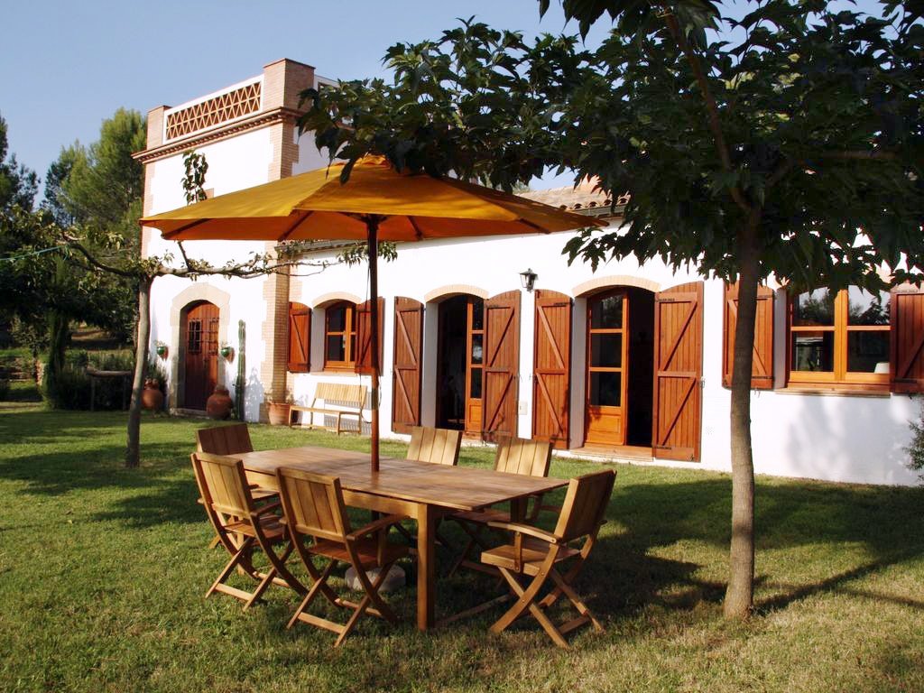 BEAUTIFUL VILLA WITH 2 SWIMMING POOLS gallery image 3