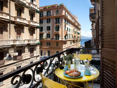 SeaFront Loft – Cozy Loft near Castel dell’Ovo