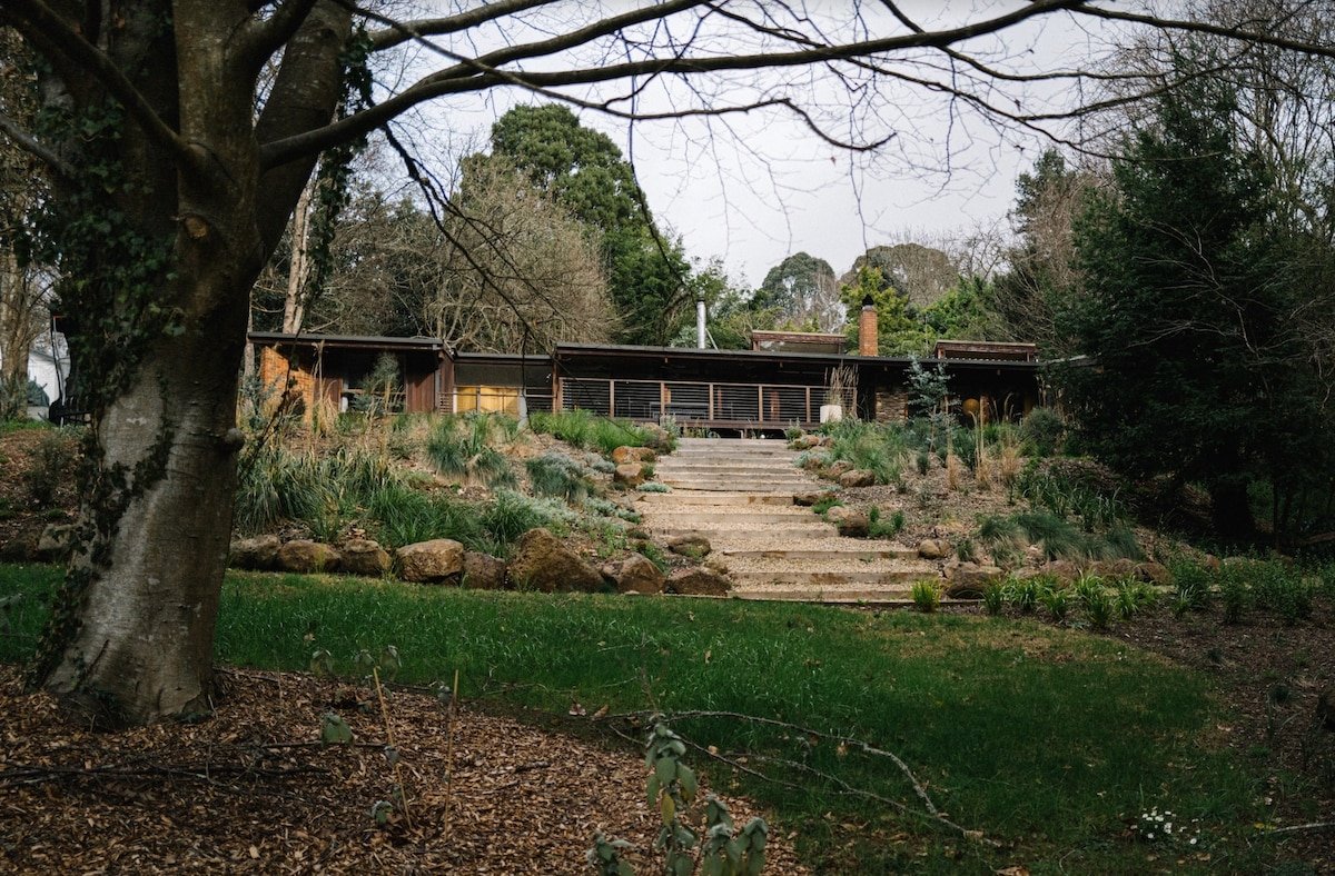 Bush House in the Dandenong Ranges gallery image 2