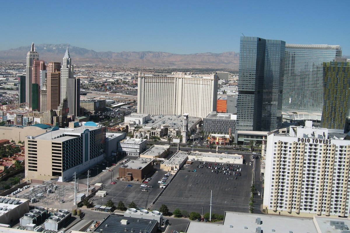 MGM Signature 2BR3BA PH Strip view No Resort Fee gallery image 5