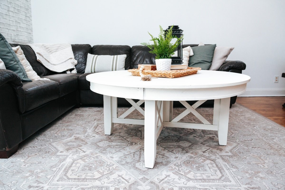 Entire house 1 City block from Wrigley Field! gallery image 5