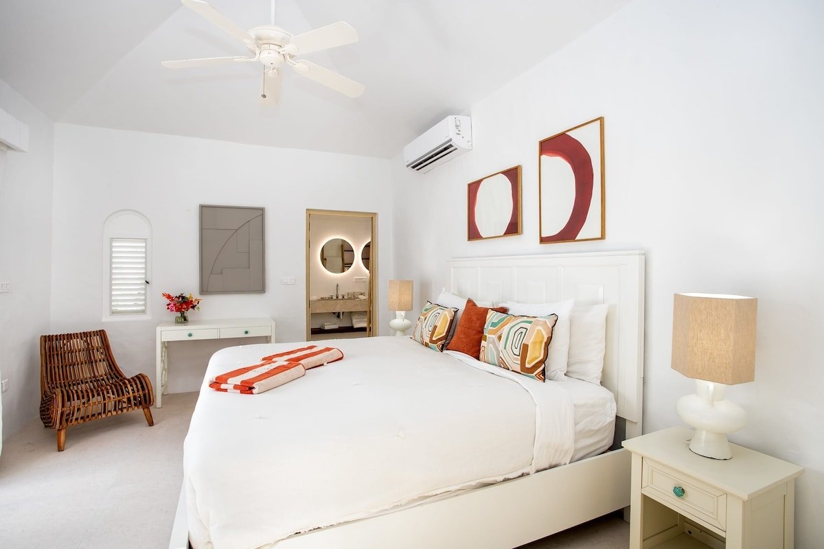 Villa Riviera gallery image 2