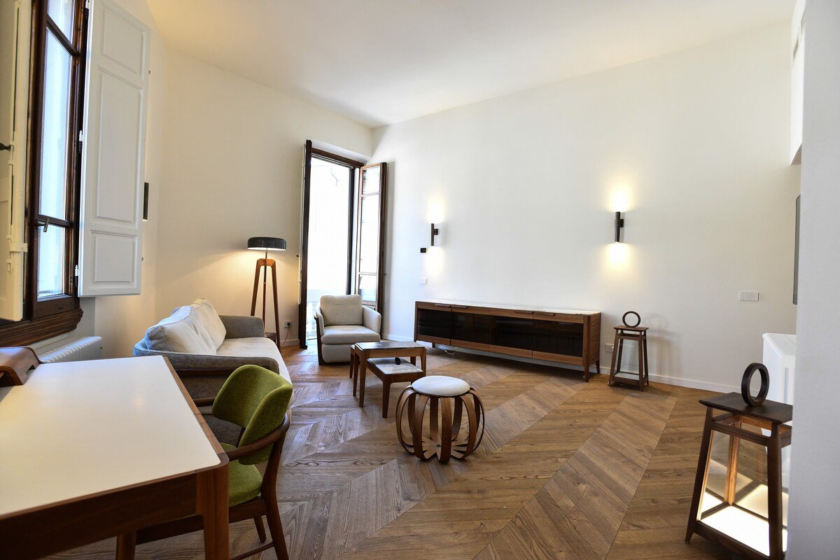 Cappelle Medicee Luxury Flat gallery image 5