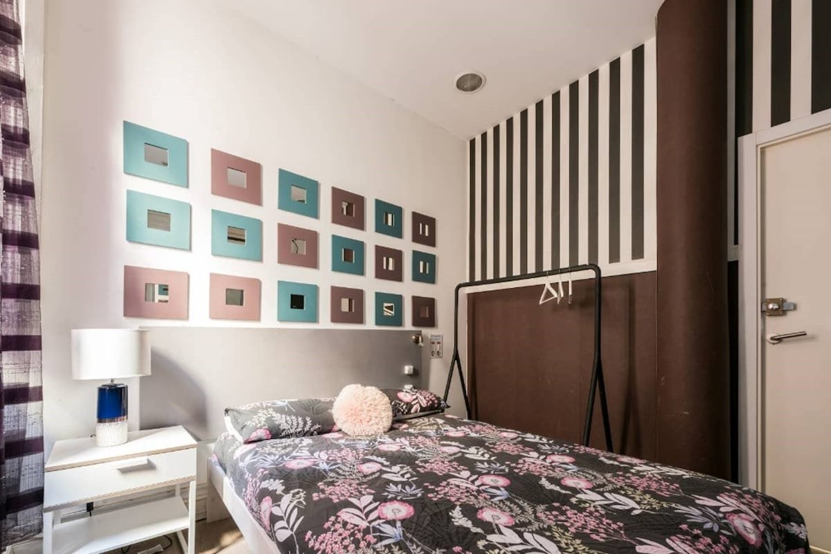 7 ROOMS / 7 BATHROOMS ON GRAN VIA STREET gallery image 5