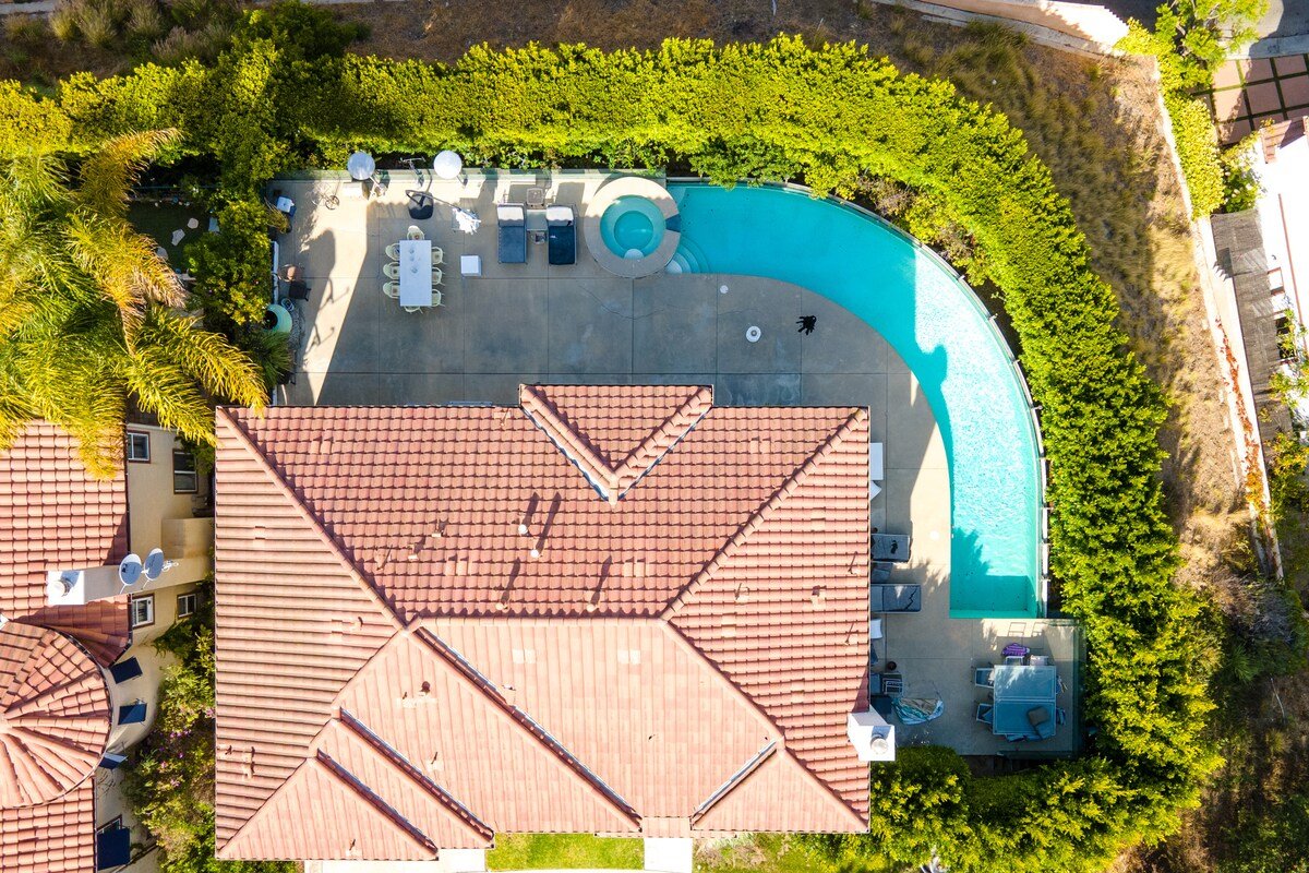 Villa w/View of Hollywood Sign in Gated Community gallery image 3