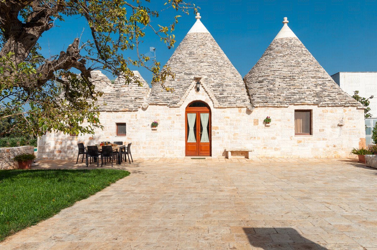 Trulli Francisto: Authentic Historic Trullo gallery image 3