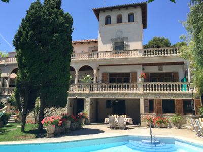Villa en la ciudad de Palma con jardin y piscina