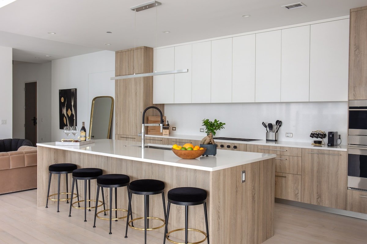 Luxury Downtown 4BR | Exclusive Design PH gallery image 5