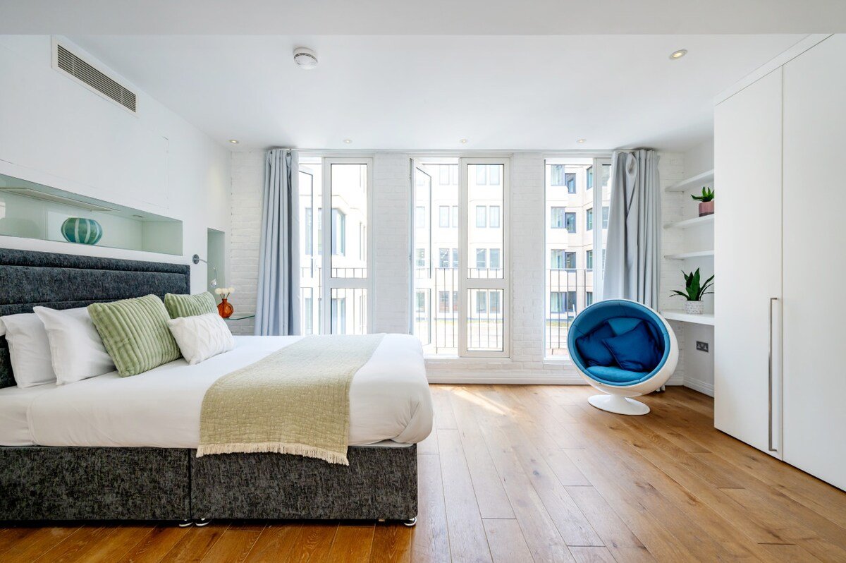 Central London Charm: Penthouse in Covent Garden gallery image 2
