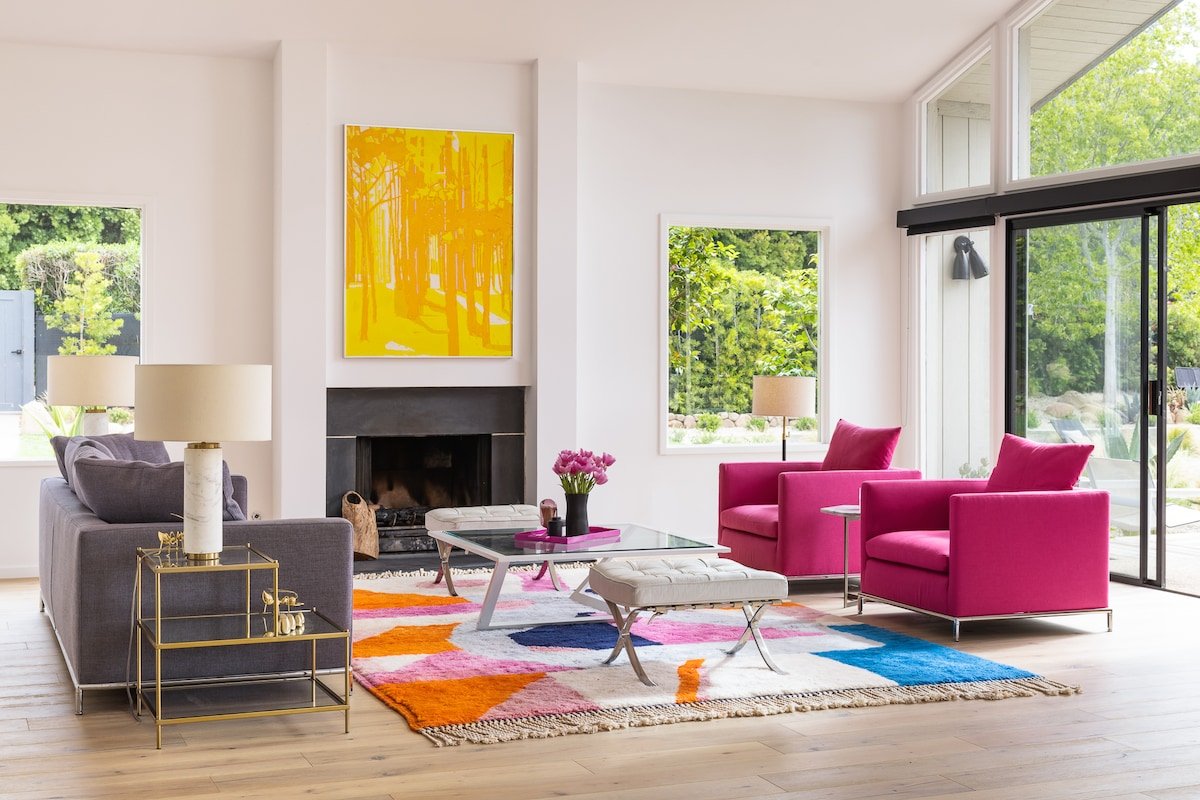 Montecito Modern w/pool. Near restaurants& beaches