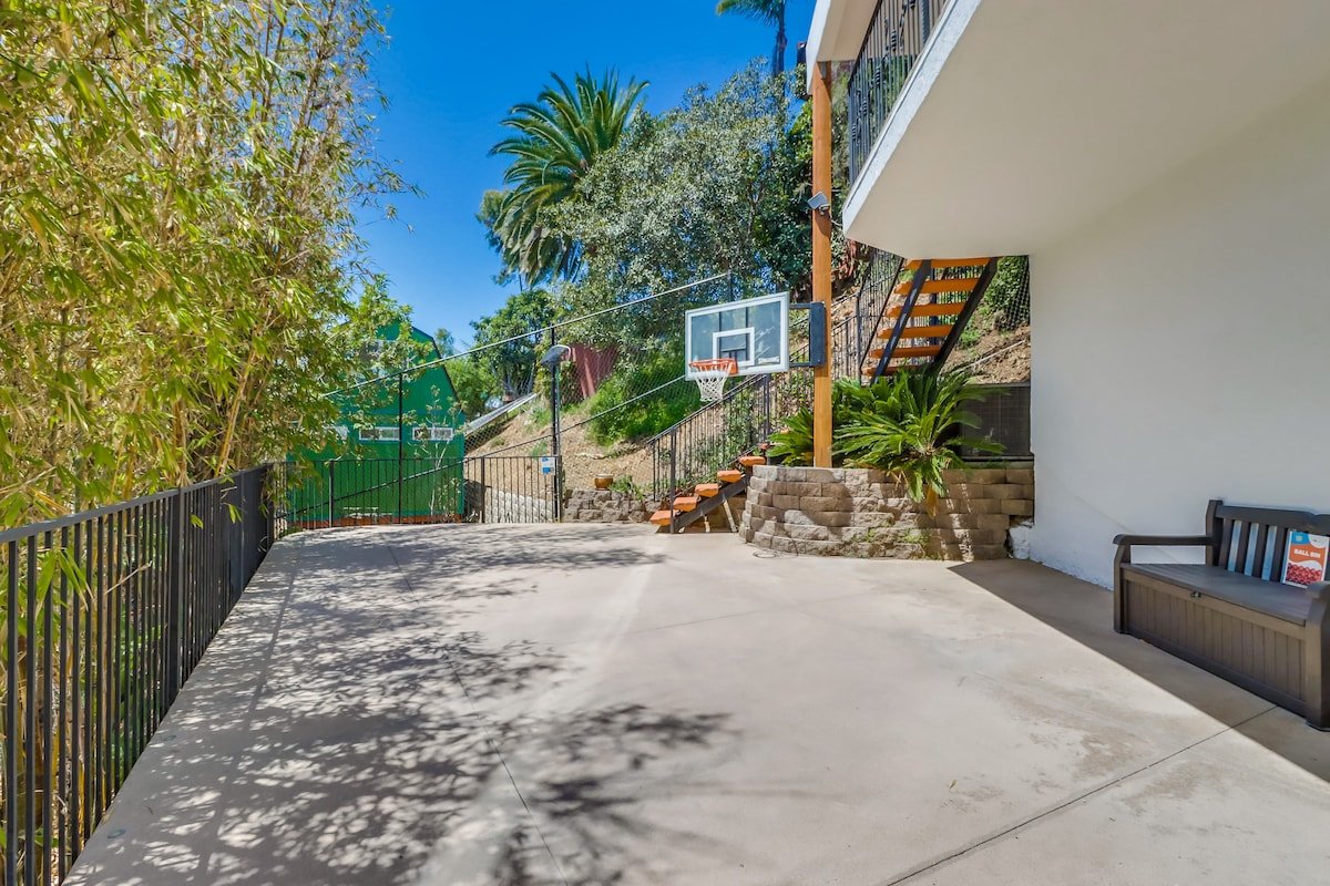 Resort Living: Hoops, Outdoor Bar, Views, Pool+Spa gallery image 4