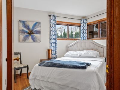 Cozy House on Beautiful Summit Ave!