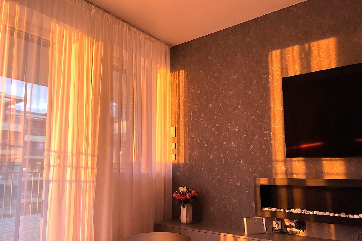 Green Park Apartment gallery image 5