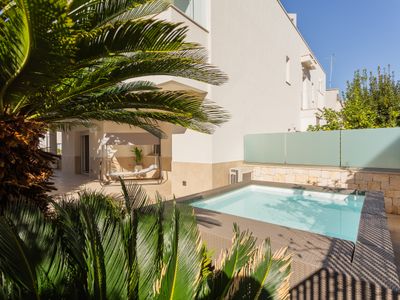 Palazzo Lux Stays-6 Apts_Pool_Beach_Parking_Centre