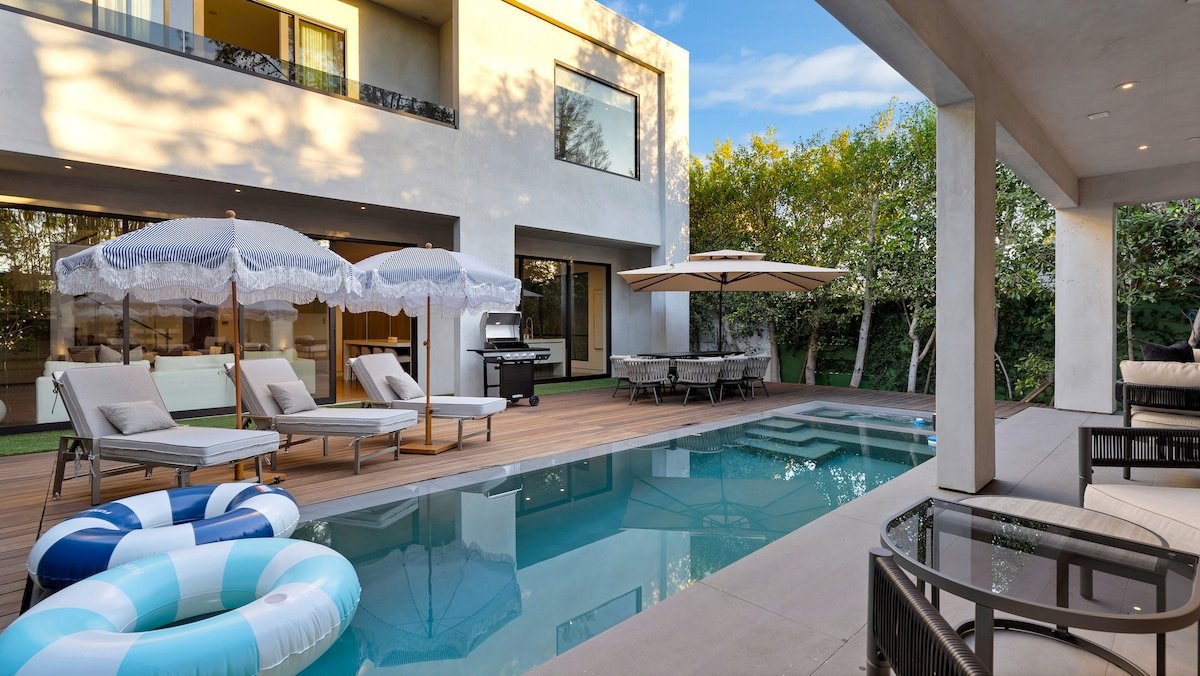 The Beverly Hills Modern Villa gallery image 4