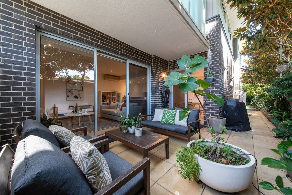 Heart of Hampton by the Beach gallery image 4