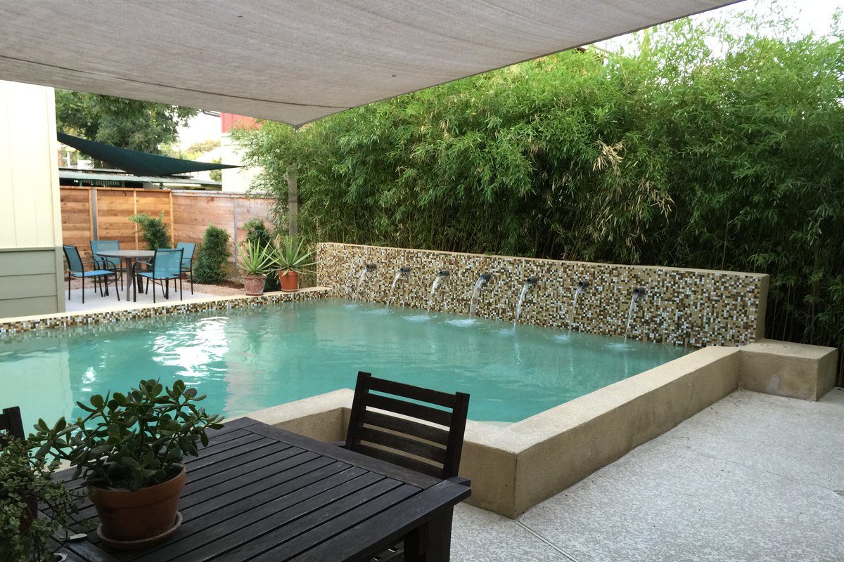 AustinPoolHouse Downtown for Group Walk to Bar/BBQ