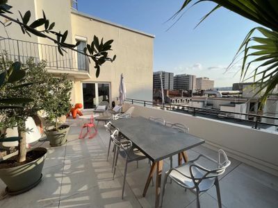 Roof top Lyon – part dieu – 3 ch – terrasse 40m2