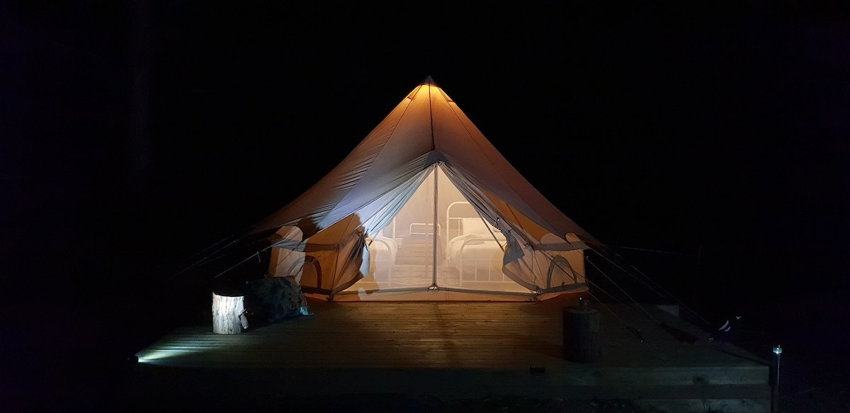 Base Glamp Bruny – Near Hotel Bruny, heated tents gallery image 5