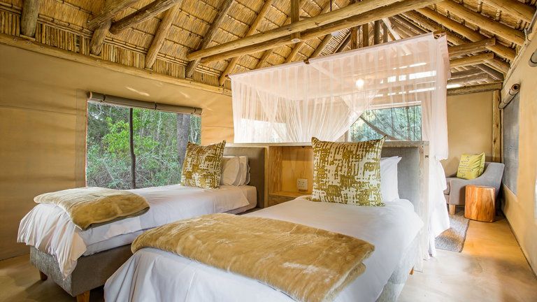 Bateleur Safari Camp Safari Units