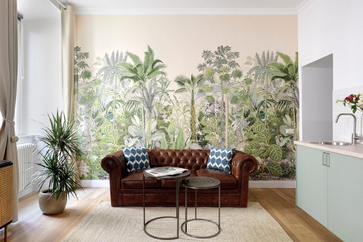 Tropical Spacious Flat Colosseum gallery image 2