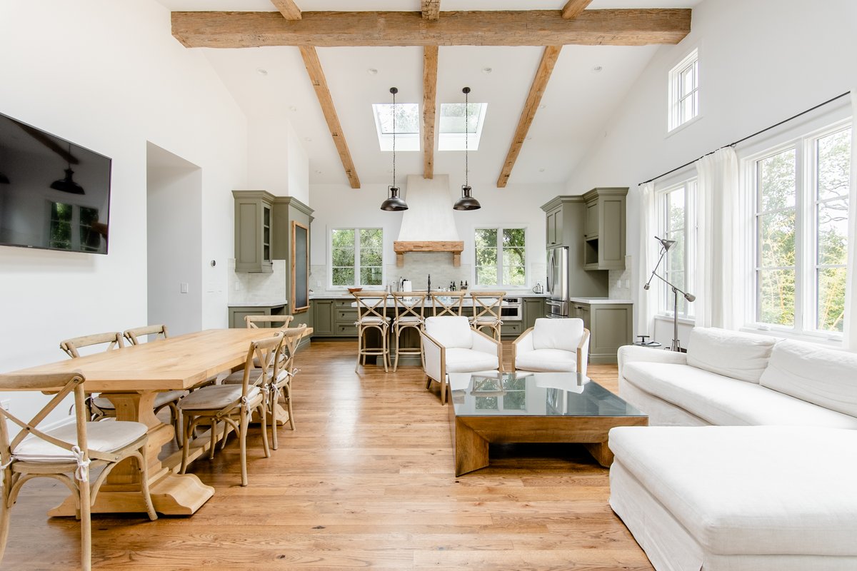 Exquisite luxury executive 2-suite cottage