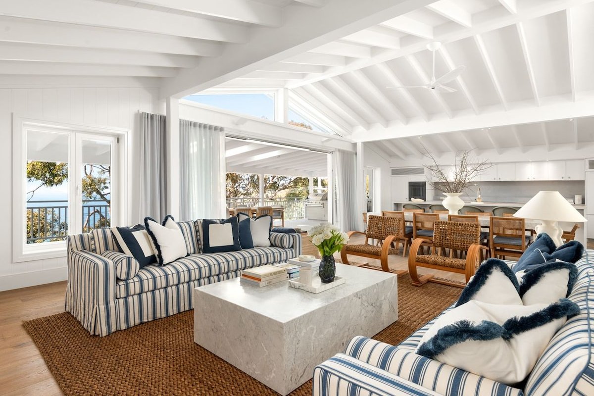 Pacific View by Palm Beach Holiday Rentals gallery image 3