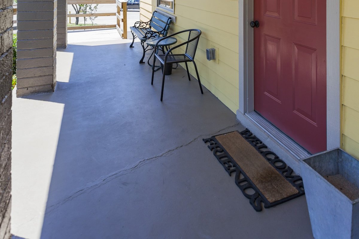 East Retreat 3 gallery image 4