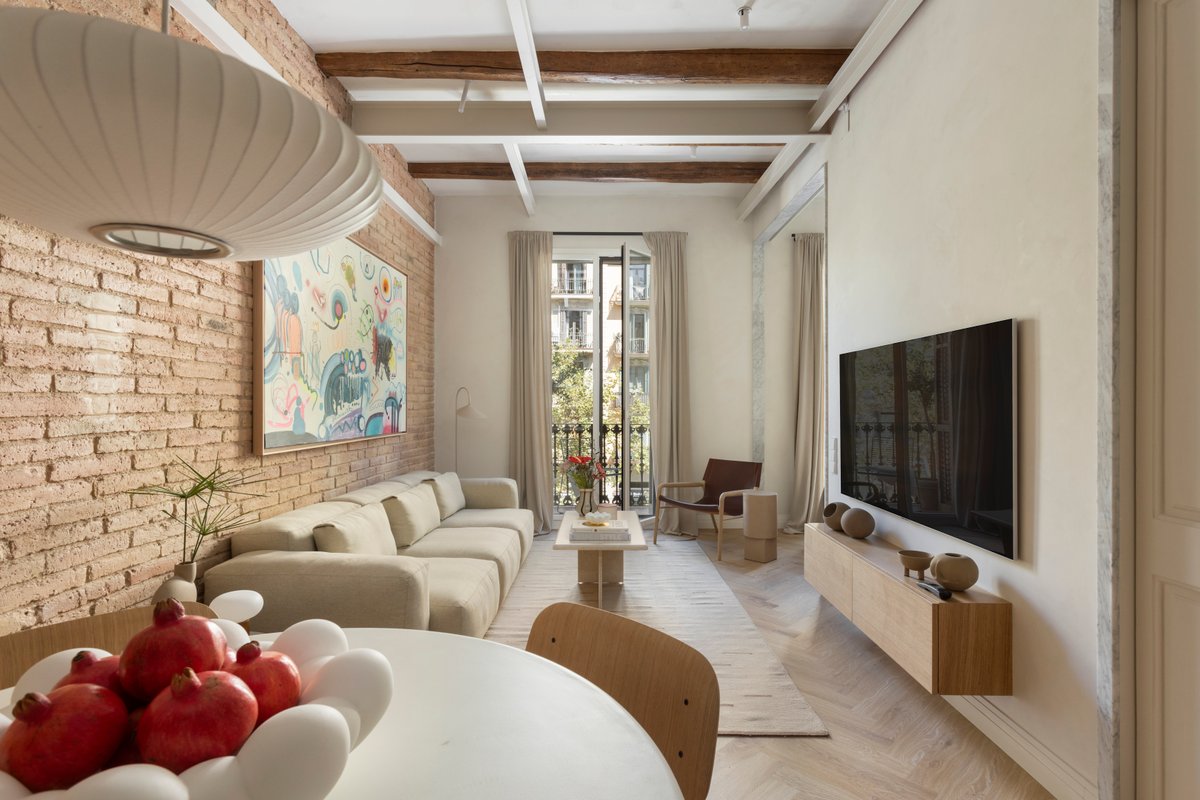 NEW Luxurious apartment in the heart of “Eixample”
