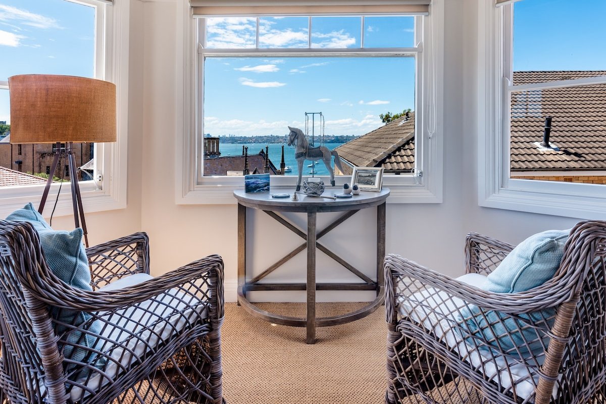 Harbourside Heritage Elegance in amazing location gallery image 2