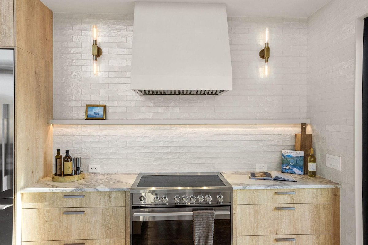 Indulge in the Ultimate Western Retreat: Ideal loc gallery image 2