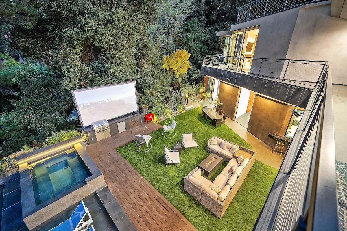 Private Gated Retreat-Hollywood Hills/Universal gallery image 4