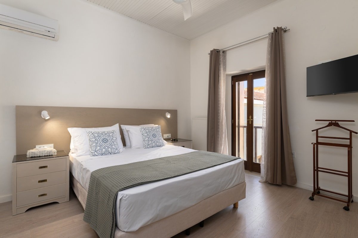 The Olive Mill House – Luxe Villa, Classic Charm gallery image 3